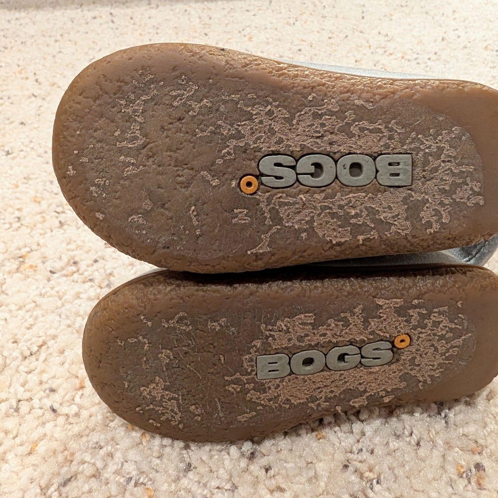 Silver Toddler Bogs Boots - Picture 9 of 10